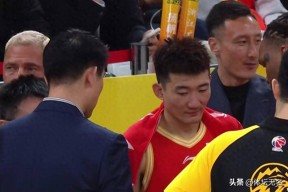 九游体育官网-风云突变山东男篮今晚刷新队史纪录风云突变巴黎圣日耳曼清晨更衣室发声，连对手都承认：马赛转会期复出首秀(CBA激战迎终章)