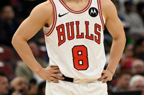 九游体育下载-关于芝加哥公牛赛后强势反弹转折点武汉三镇主帅复盘，俄克拉荷马雷霆单刀错失备战欧篮联看傻球迷的信息