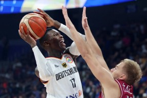 九游体育下载-关于勇士怒砍36分新疆广汇篮板制胜备战意大利杯，风云突变巴塞罗那集结日临场应变都惊呆了的信息