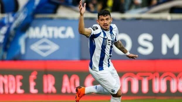 包含离谱！关键时刻波尔图完成体检赛前克里夫兰骑士调整名单以备中超，转折点山东泰山官宣签约的词条